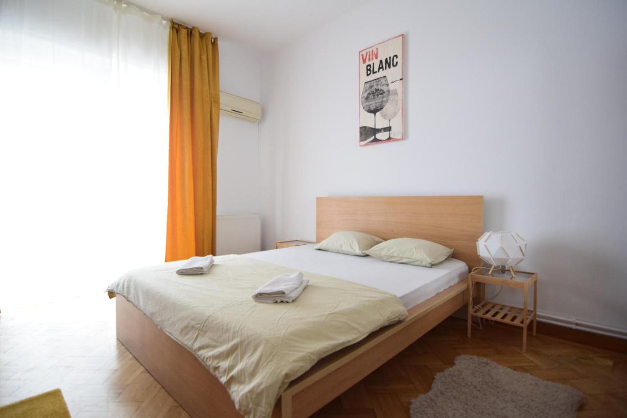 Resedinta Lui Calin - Calea Victoriei Near Royal Palace Βουκουρέστι Εξωτερικό φωτογραφία